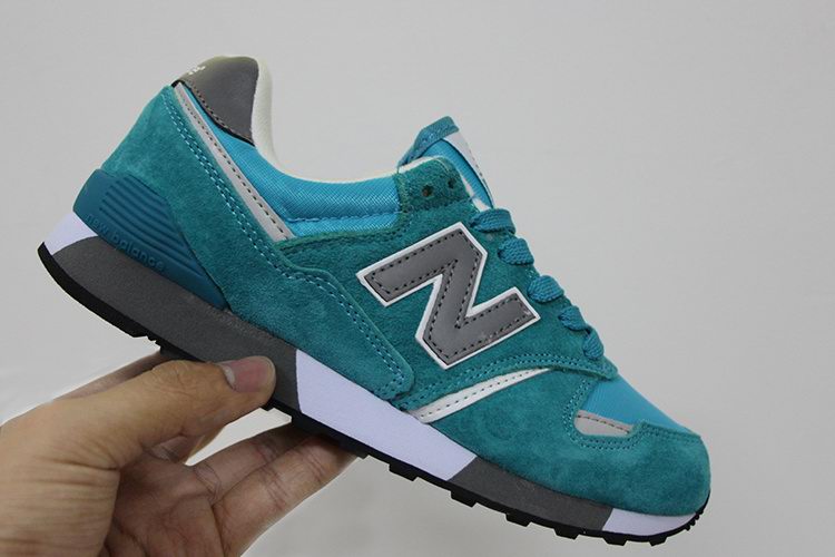 Репортаж из магазина New Balance