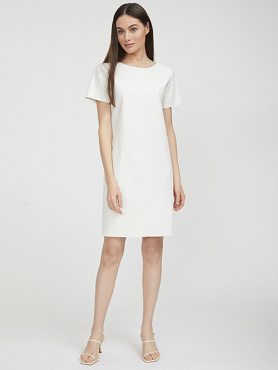 Белое прямое платье-футляр мини из искусственной кожи  Calista