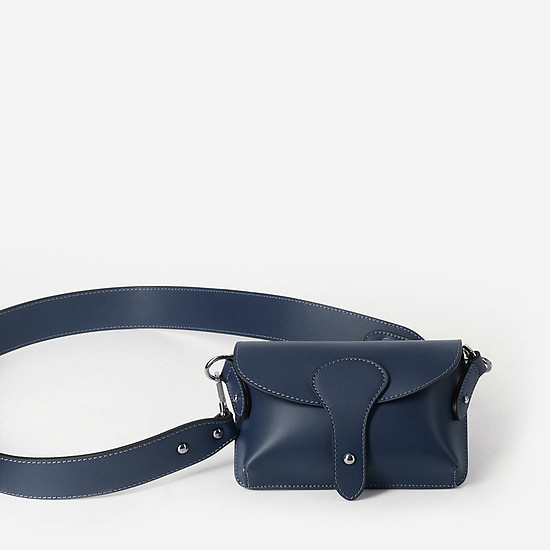 Синяя мини-сумочка из плотной кожи с широким ремнем  BE NICE