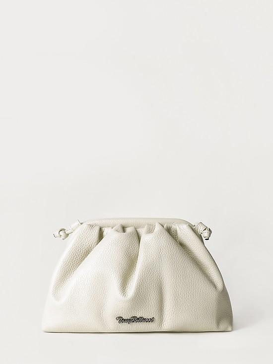 Маленькая сумочка-ридикюль из мягкой драпированной кожи светло-бежевого оттенка  Tony Bellucci