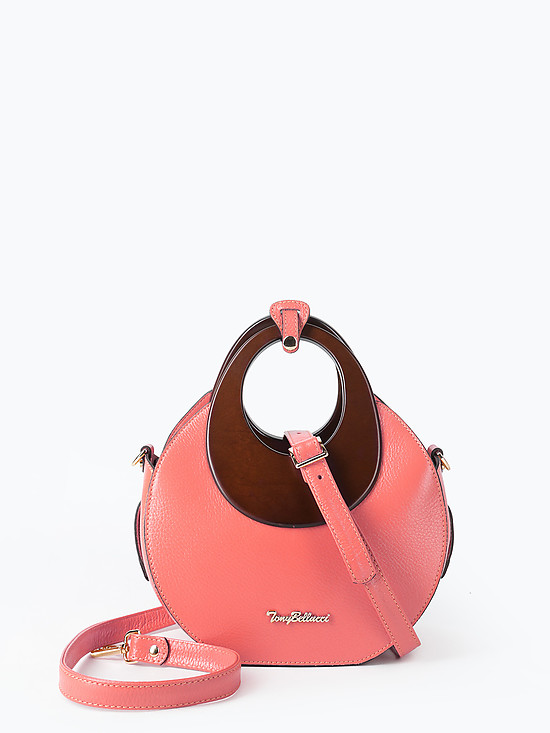 Небольшая круглая сумка-тоут из кораллово-розовой кожи с круглыми деревянными ручками  Tony Bellucci