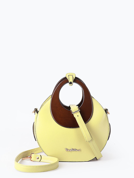 Небольшая круглая сумка-тоут из кремово-лимонной кожи с круглыми деревянными ручками  Tony Bellucci