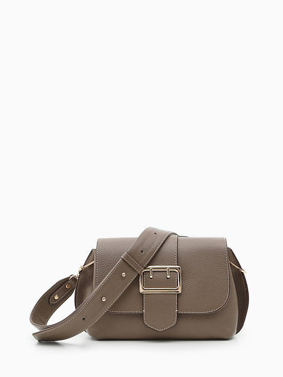 Небольшая серо-бежевая сумка-багет из зернистой кожи с пряжкой и широким ремешком  Vanessa Scani