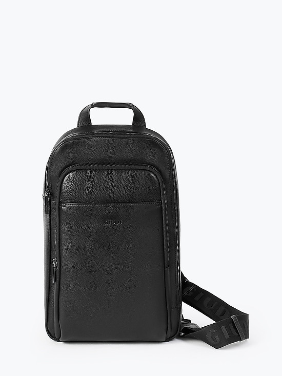 Мужской рюкзак-слинг на одно плечо из черной матовой кожи  Giudi