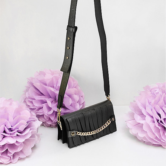 Черная сумочка-клатч с бахромой и цепочкой  Arcadia