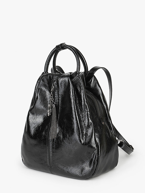 Черный рюкзак-капля из лаковой кожи с подвеской в форме медвежонка  KELLEN