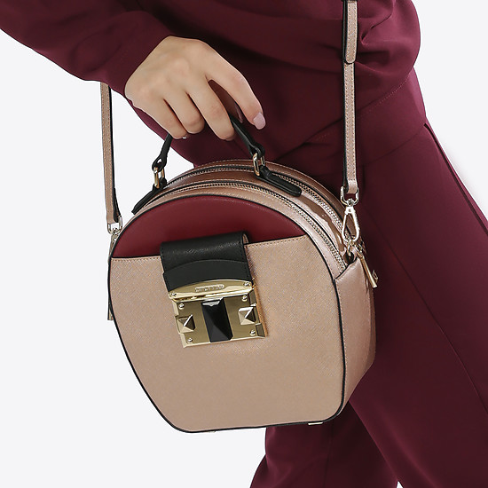 Стильная полукруглая сумка кросс-боди из сафьяновой кожи в оттенке розового золота  Cromia
