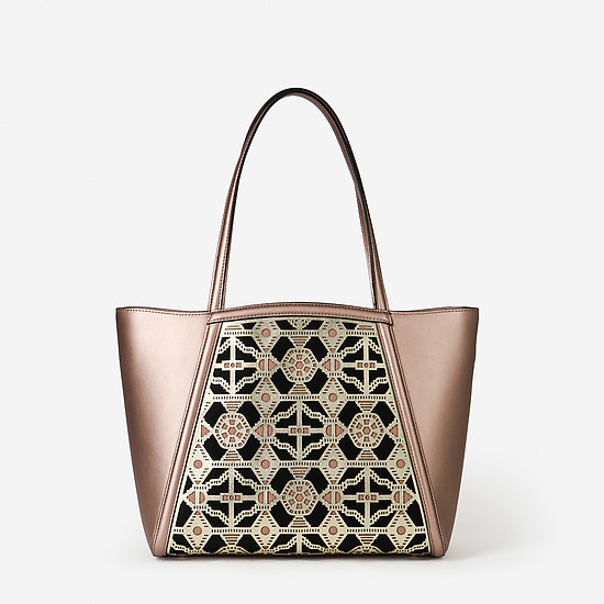 Бронзовая кожаная сумка-тоут с резным декором  Cromia