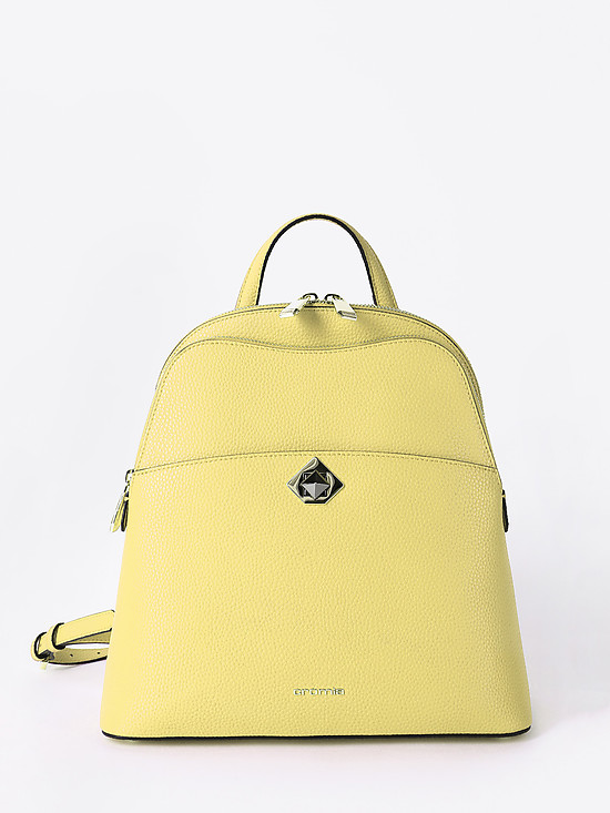 Элегантный рюкзак из кожи в легком лимонном оттенке со съемными лямками  Cromia