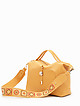 Небольшая мягкая сумка из кожи желтого цвета с широким ремнем с вышивкой  KELLEN