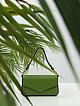 Зеленая сумочка-клатч с цепью-ремешком  BE NICE