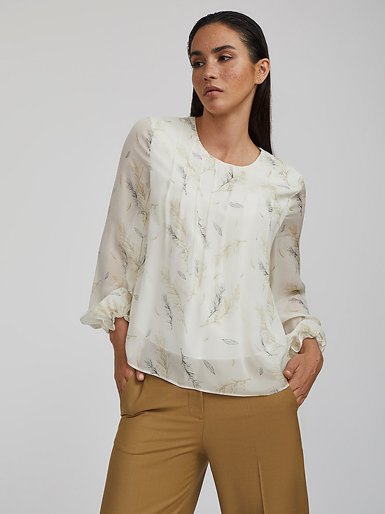 Молочно-белая блуза с растительным принтом  Calista