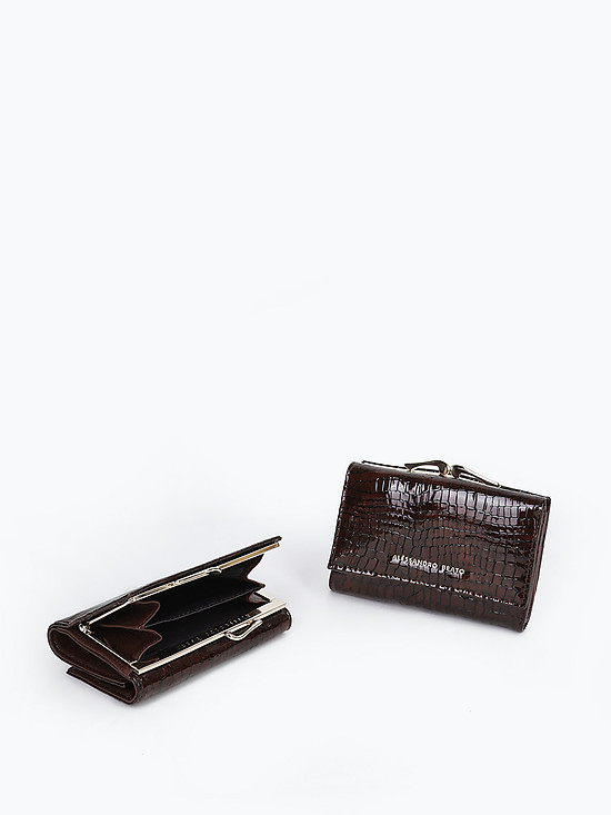 Коричневый мини-кошелек из лаковой кожи с тиснением под рептилию  Alessandro Beato