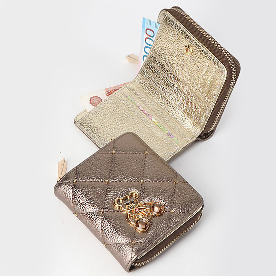 Небольшой кошелек на молнии из бронзовой кожи с декоративным золотистым медвежонком  Alessandro Beato