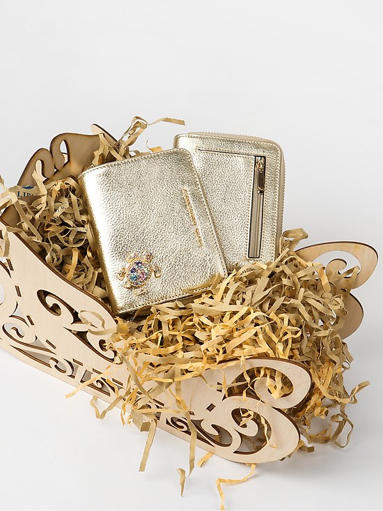 Небольшой кошелек на молнии из золотистой кожи с золотой черепашкой со стразами  Alessandro Beato