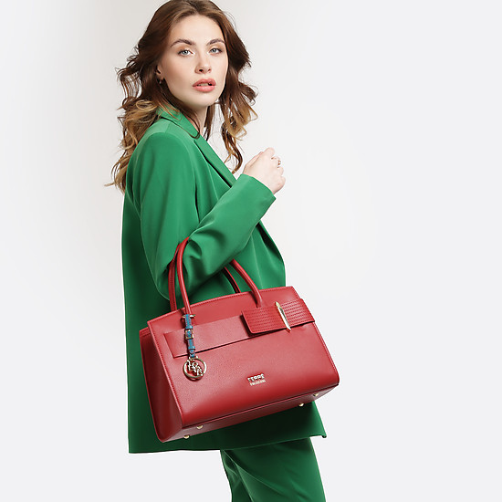 Классическая красная сумка из экокожи  Ferre collezioni