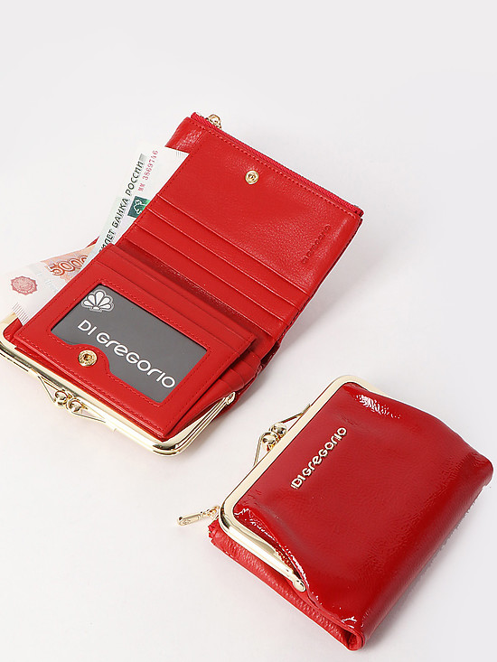 Небольшой лаковый кошелек красного цвета  Di Gregorio