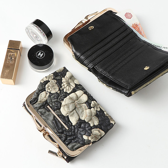 Небольшой кошелек из буклированной кожи в бежево-черных тонах  Alessandro Beato