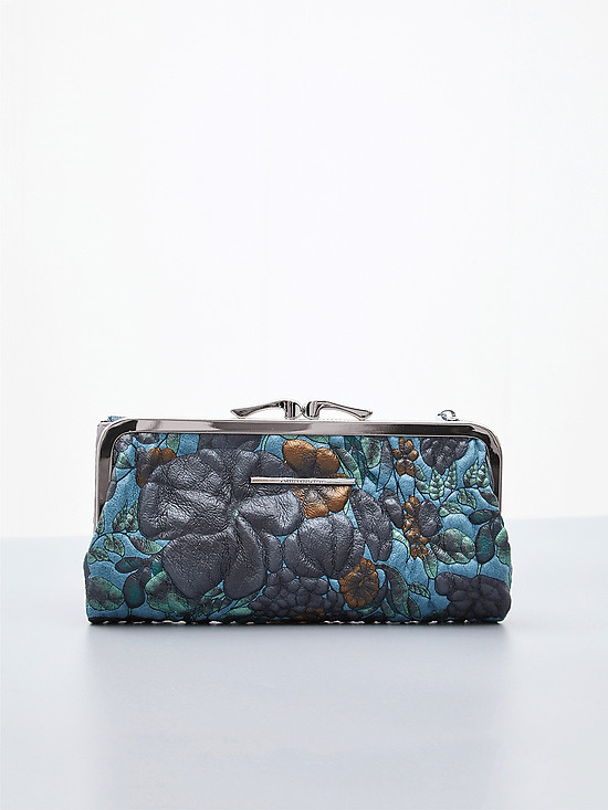 Бумажник из мягкой кожи голубых тонах с объемным тиснением букле в винтажном стиле  Alessandro Beato