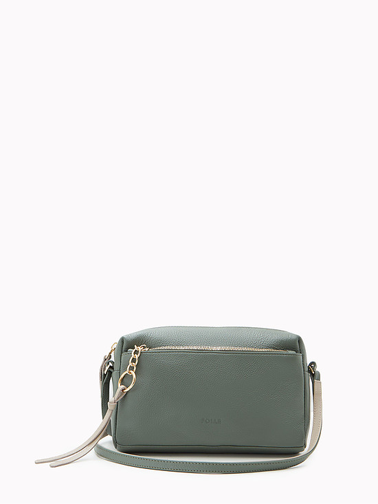 Базовая сумочка кросс-боди из мягкой зеленой кожи с бежевыми вставками  Folle