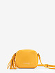 Маленькая кожаная сумочка кросс-боди желтого цвета с кисточкой  Richet