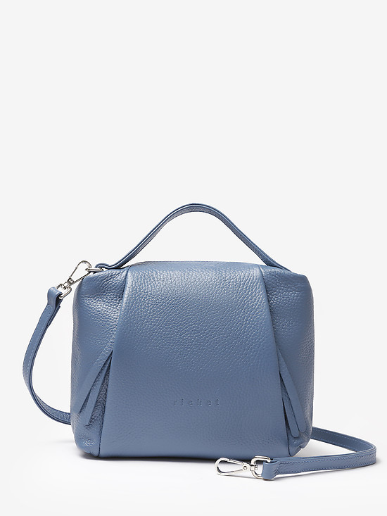 Небольшая кожаная сумочка цвета голубого денима мягкой квадратной формы  Richet