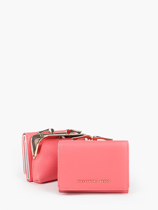 Небольшой лососево-розовый кошелек из зернистой кожи с кармашком на клипсе  Alessandro Beato