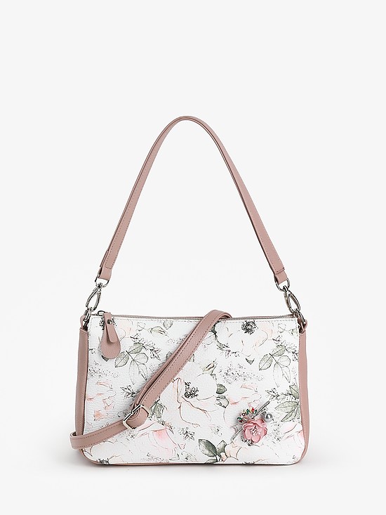 Небольшая сумочка на плечо из пудрово-розовой кожи с цветочным принтом и брошкой  Folle