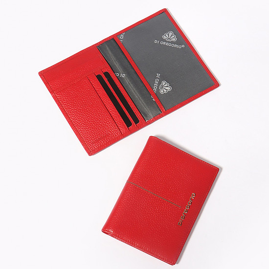 Красная кожаная обложка для паспорта с отделениями для пластиковых карт  Di Gregorio