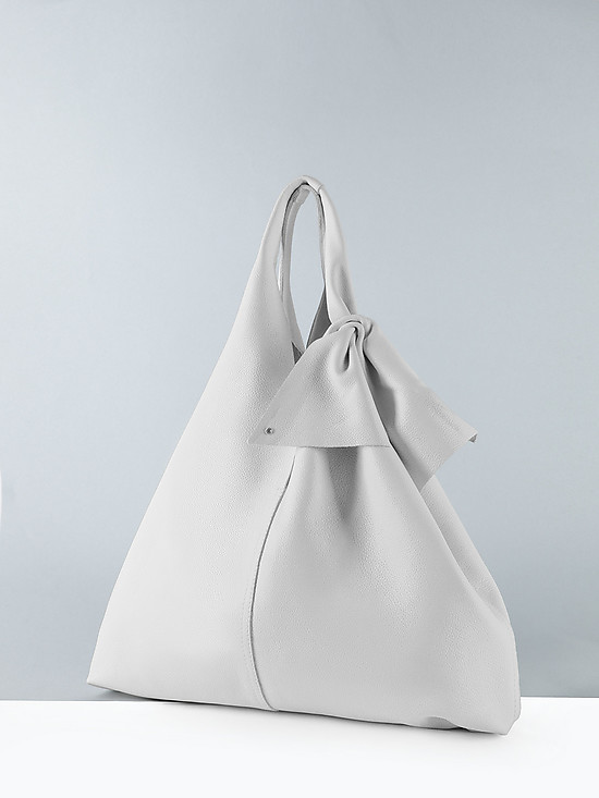 Мягкая сумка-шоппер из белой кожи с бантом и стразом  Folle