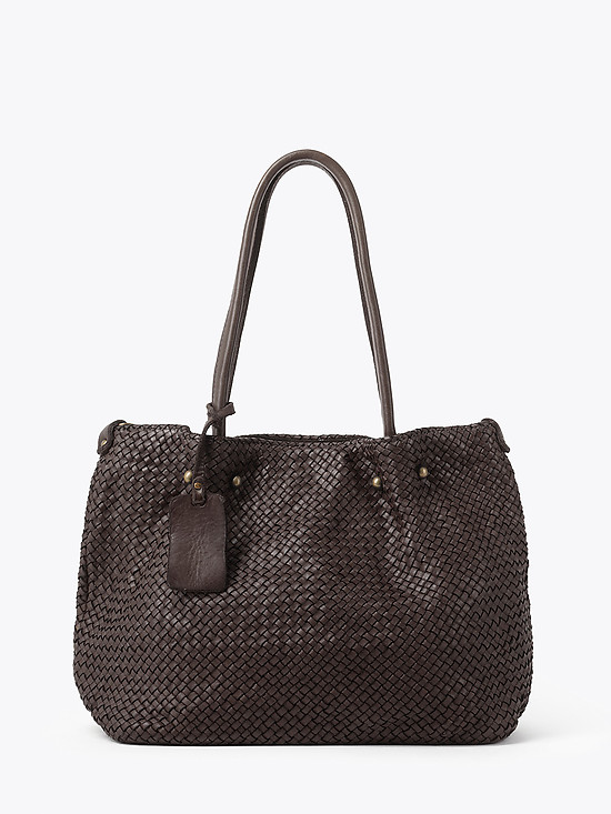 Темно-коричневая сумка-тоут из плетеной мягкой кожи с винтажным эффектом  Folle