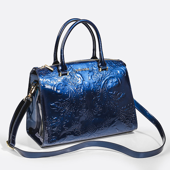 Изысканная сумка из синей лаковой кожи и узорным тиснением  Arcadia