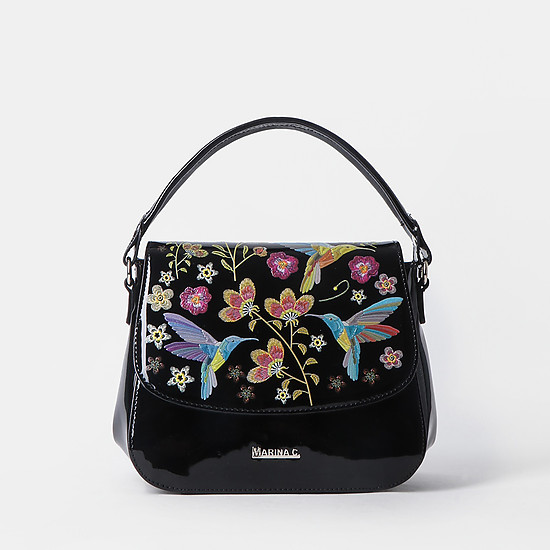 Небольшая лаковая сумка на плечо в черном цвете с принтом  Marina Creazioni