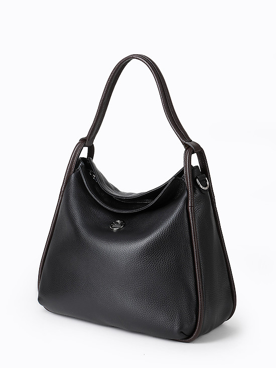 Мягкая сумка-хобо из черной кожи с темно-коричневой отделкой  Folle