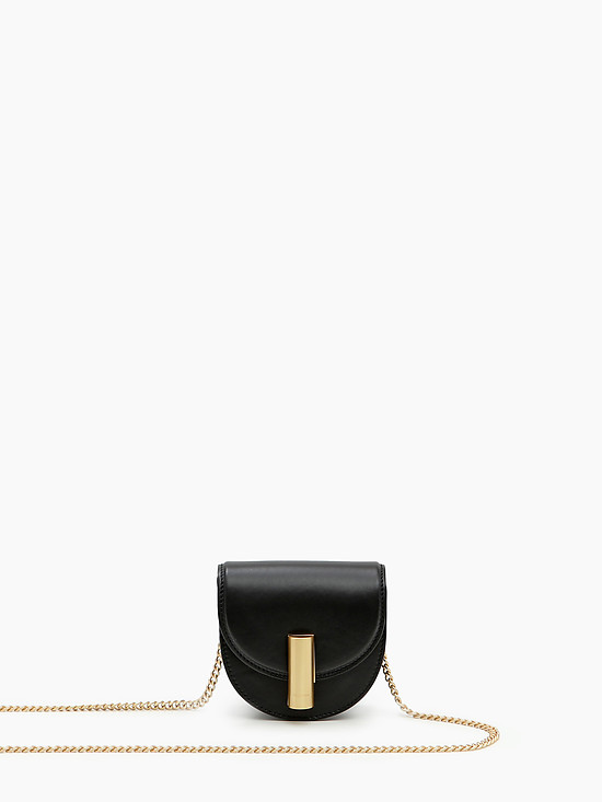Черная кожаная сумочка бельтбэг с цепочкой на плечо  Arcadia