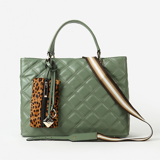 Комплект из оливково-зеленой кожаной сумки-тоут и мехового клатча  Alessandro Beato