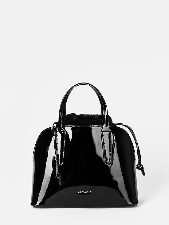 Черная лаковая сумка тоут с декором из искусственного меха  Arcadia