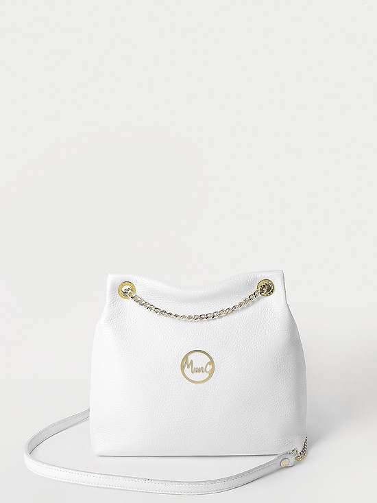 Небольшая кожаная белоснежная сумка на цепочке  Marina Creazioni