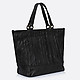 Вместительная сумка из жатой черной кожи с дополнительным отстегивающимся ремешком  Caterina Lucchi