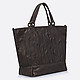 Вместительная сумка из жатой коричневой кожи с дополнительным отстегивающимся ремешком  Caterina Lucchi