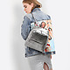 Рюкзак серебристого цвета небольшого размера из натуральной кожи с тиснением под страуса  Alessandro Beato