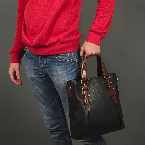Мужская сумка из натуральной кожи в черном цвете с контрастными коричневыми ручками и бронзовыми пряжками  Tony Bellucci