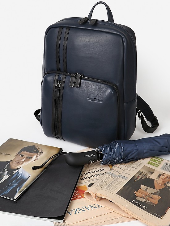 Вместительный кожаный рюкзак синего цвета  Tony Bellucci