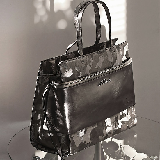 Женская кожаная сумка классической формы с большим карманом спереди  Alessandro Beato