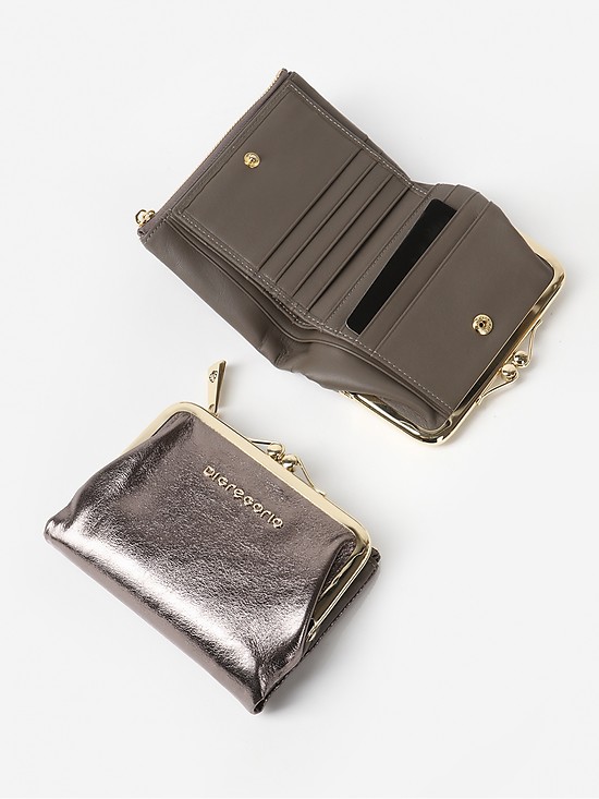 Небольшой бронзовый кожаный кошелек с карманами на клипсе и молнии  Di Gregorio