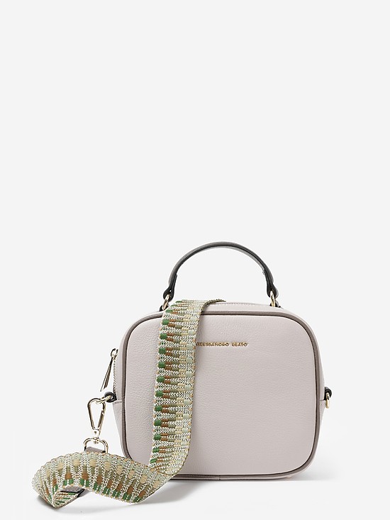 Бежево-серая кожаная сумочка-боулер с текстильным ремешком  Alessandro Beato