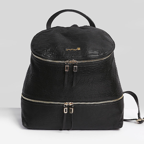 Рюкзак черного цвета среднего размера из натуральной кожи с золотистой фурнитурой  Innue