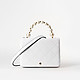 Стеганая мини-сумочка из белой кожи с ручками из искусственного жемчуга  Alessandro Beato