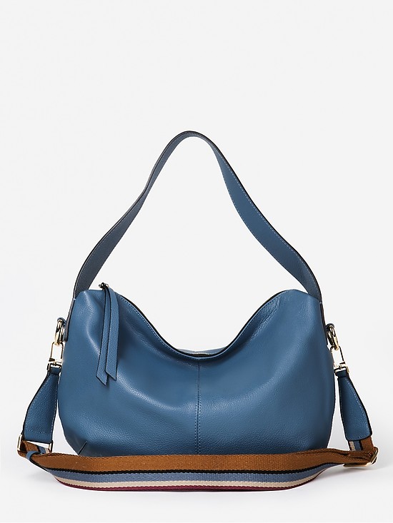 Голубая сумка-хобо с разноцветным текстильным ремнем  Gianni Chiarini