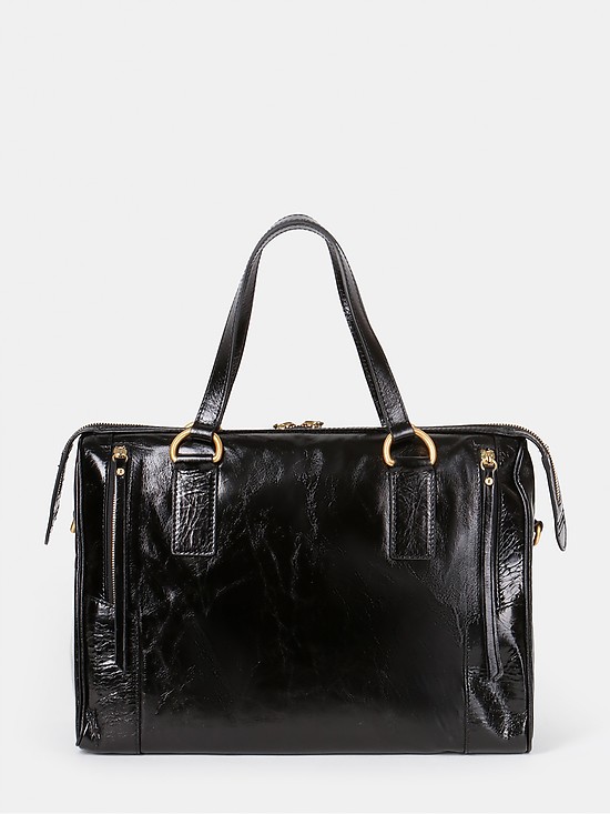 Черная сумка-тоут из мягкой лаковой кожи с ремнем-жгутом  Gianni Chiarini